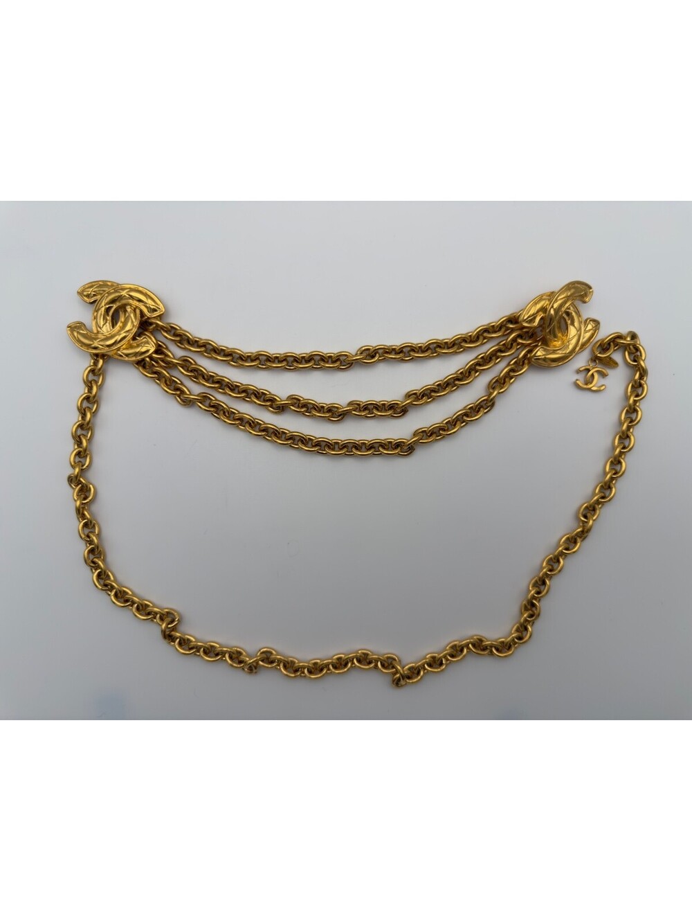 Authentic CHANEL Gold Plated Quilted CC Triple Chain Hanging Belt Vintage 80cm